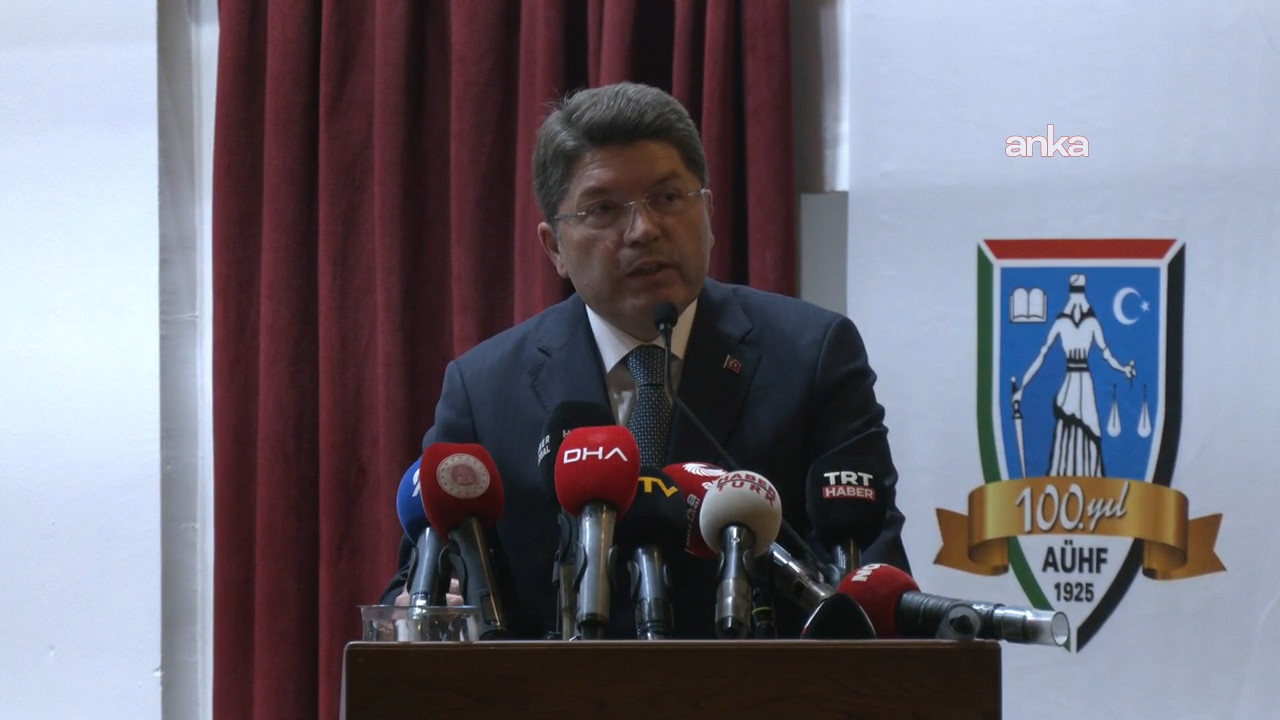 Ankara Üniversitesi Hukuk Fakültesi’nin 100. yıl dönümü: Adalet Bakanı Tunç: "Amacımız adaletin en doğru şekilde tecelli etmesini sağlamak"