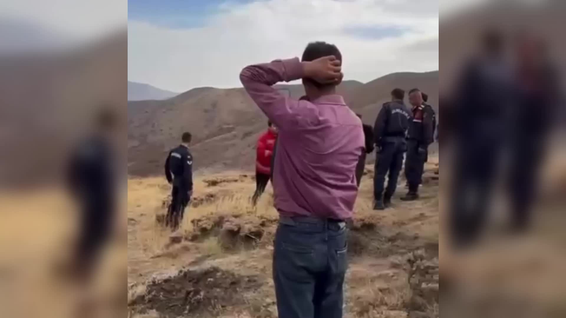 Malatya'nın Doğanşehir ilçesinde uçuruma düşen vatandaş ambulans helikopterle hastaneye sevk edildi
