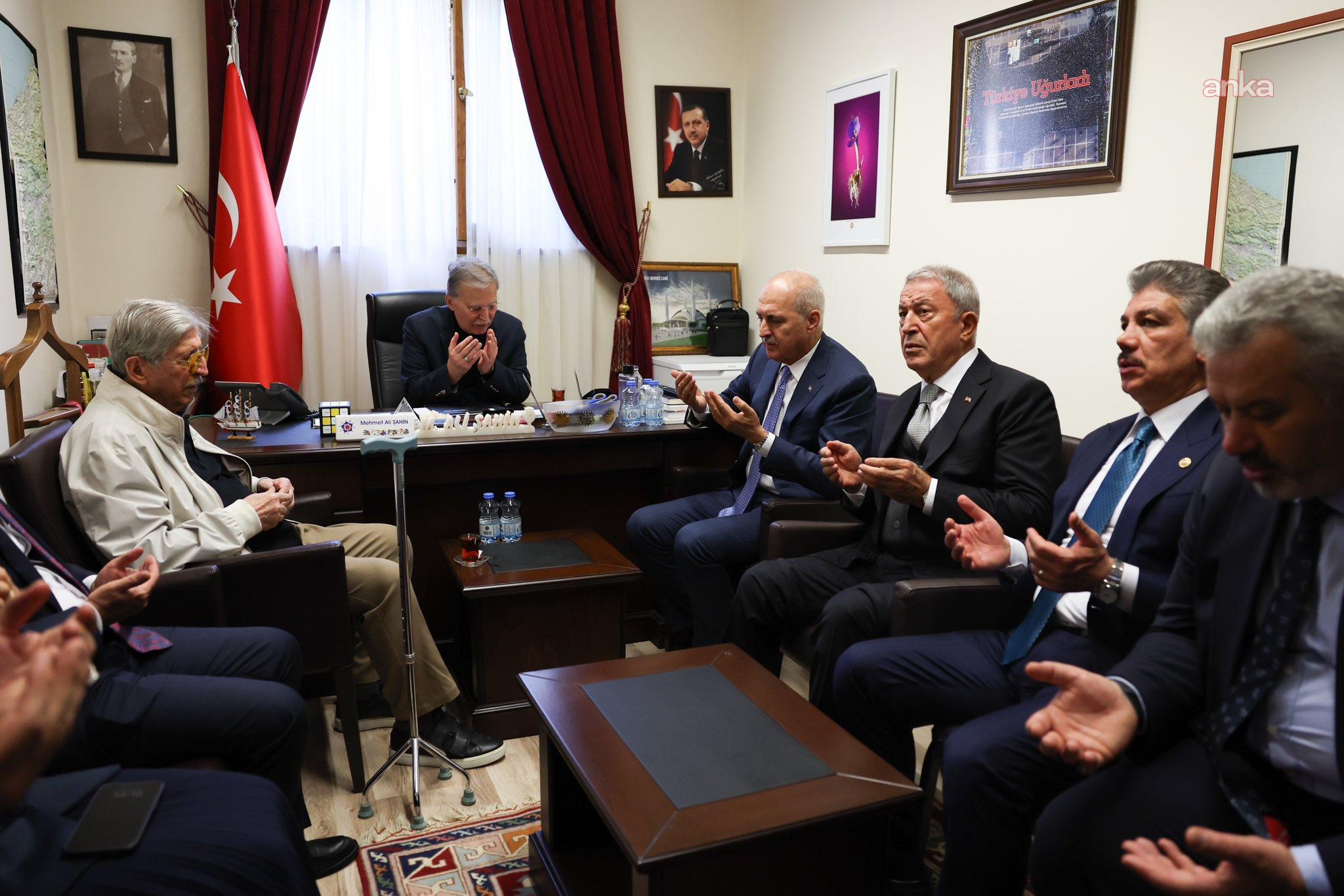 Numan Kurtulmuş, eski TBMM Başkanı Mehmet Ali Şahin’e taziye ziyaretinde bulundu