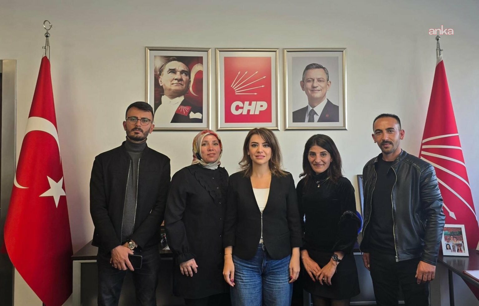 CHP'li Taşcıer, Şık Makas işçileriyle buluştu: Birlikte düşünmek, üretmek ve emeğin gücünü büyütmek için dayanışmayı sürdürüyoruz
