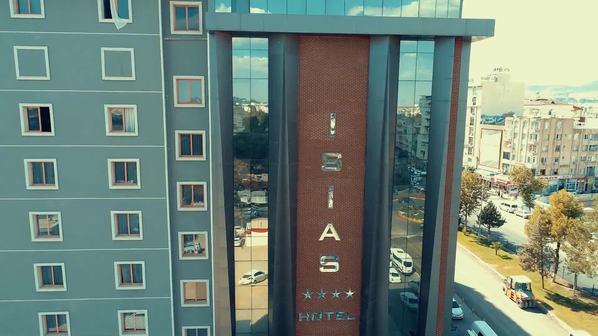 İsias Otel'e ilişkin kamu görevlileri hakkındaki davada söz alan mağdur aileler: "Bugün mahkemeden ellerini kollarını sallayarak çıkmamalılar"