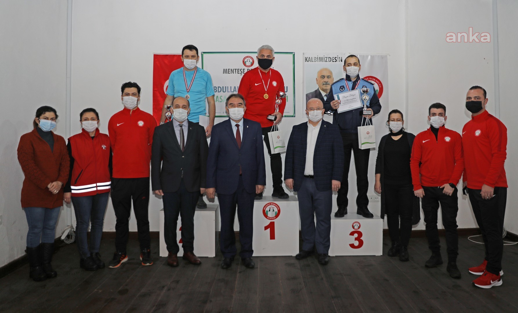 ABDULLAH ŞİNOFOROĞLU MASA TENİSİ TURNUVASINDA ÖDÜLLER SAHİPLERİNİ BULDU