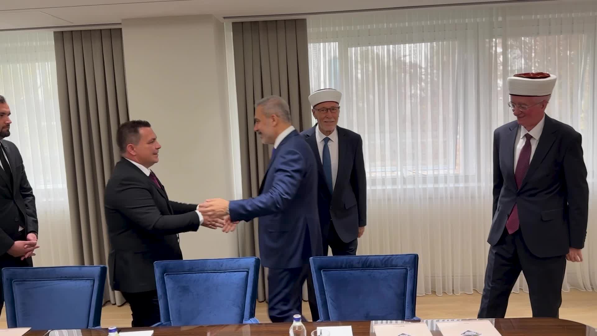 Bakan Fidan, Batı Trakya Türk Azınlığı Danışma Kurulu üyelerini kabul etti