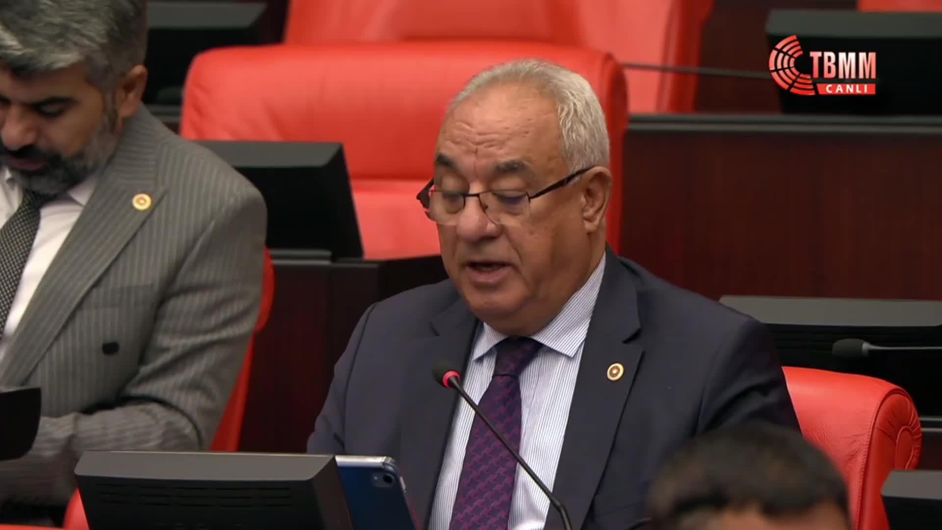 DSP Genel Başkanı Aksakal: PKK elebaşının ayağına gitmek hukuk devletinde kabul edilemez