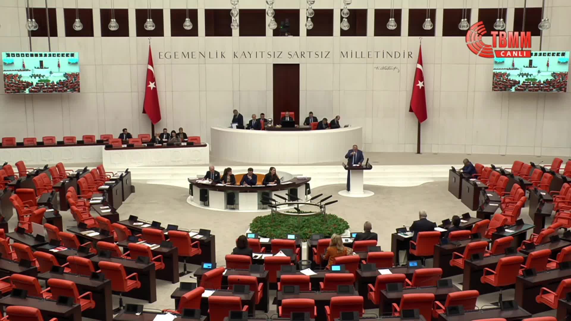 Vakıflar Kanunu'nda değişiklik öngören kanun teklifinin birinci bölümü TBMM Genel Kurulu'nda kabul edildi