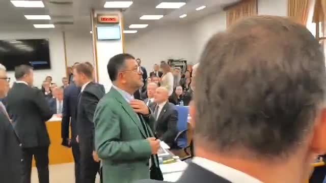 2026 bütçesi Plan ve Bütçe Komisyonu'nda... Komisyonda, CHP ve AK Partili milletvekilleri arasında "soygun" ve "hırsız" tartışması