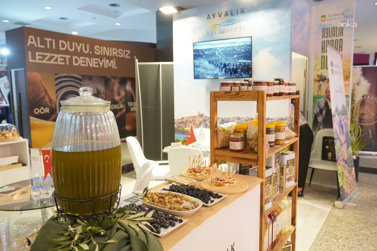 Ayvalık Belediyesi, Gastronomi Konferansı'nda kentin kültürünü tanıttı