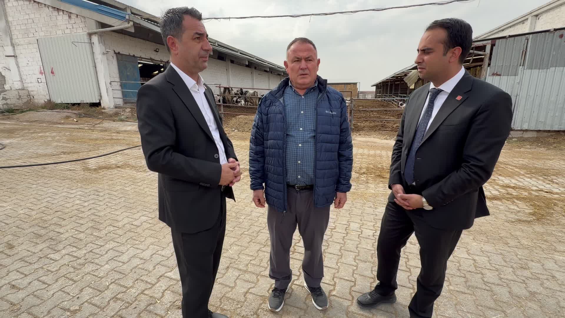 CHP'li heyete dert yanan Konyalı süt üreticisi: "Şaptan dolayı süt üretimi 11 tondan 4 tona düştü"