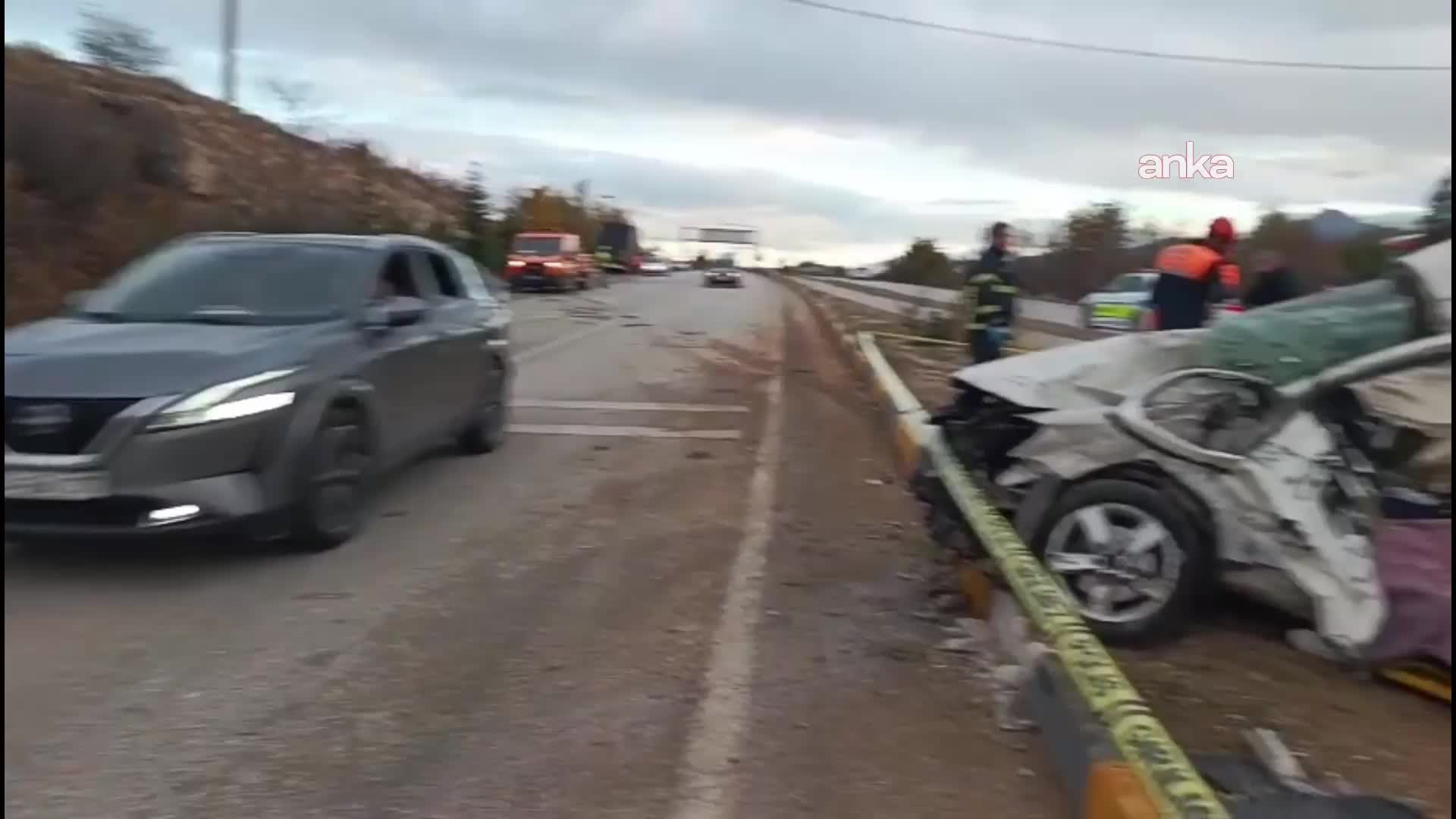 Burdur'da tır otomobile çarptı: Öğretim görevlisi hayatını kaybetti