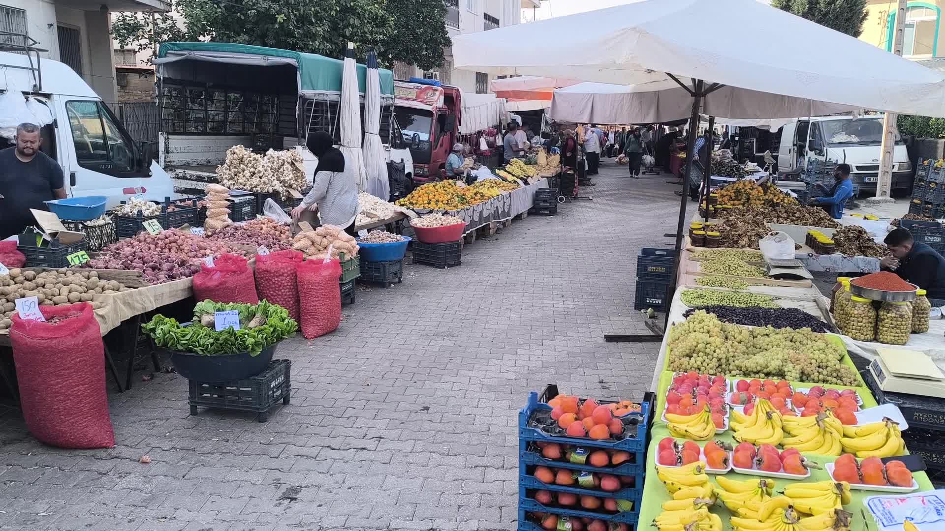 Emekli vatandaş: "Hamallık yapıyoruz, ev taşıyoruz"