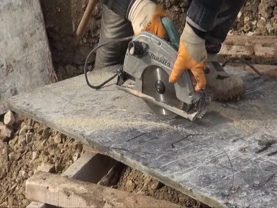 ASKİ, ANKARA ÇAYI’NI KANALİZASYONDAN ARINDIRIYOR