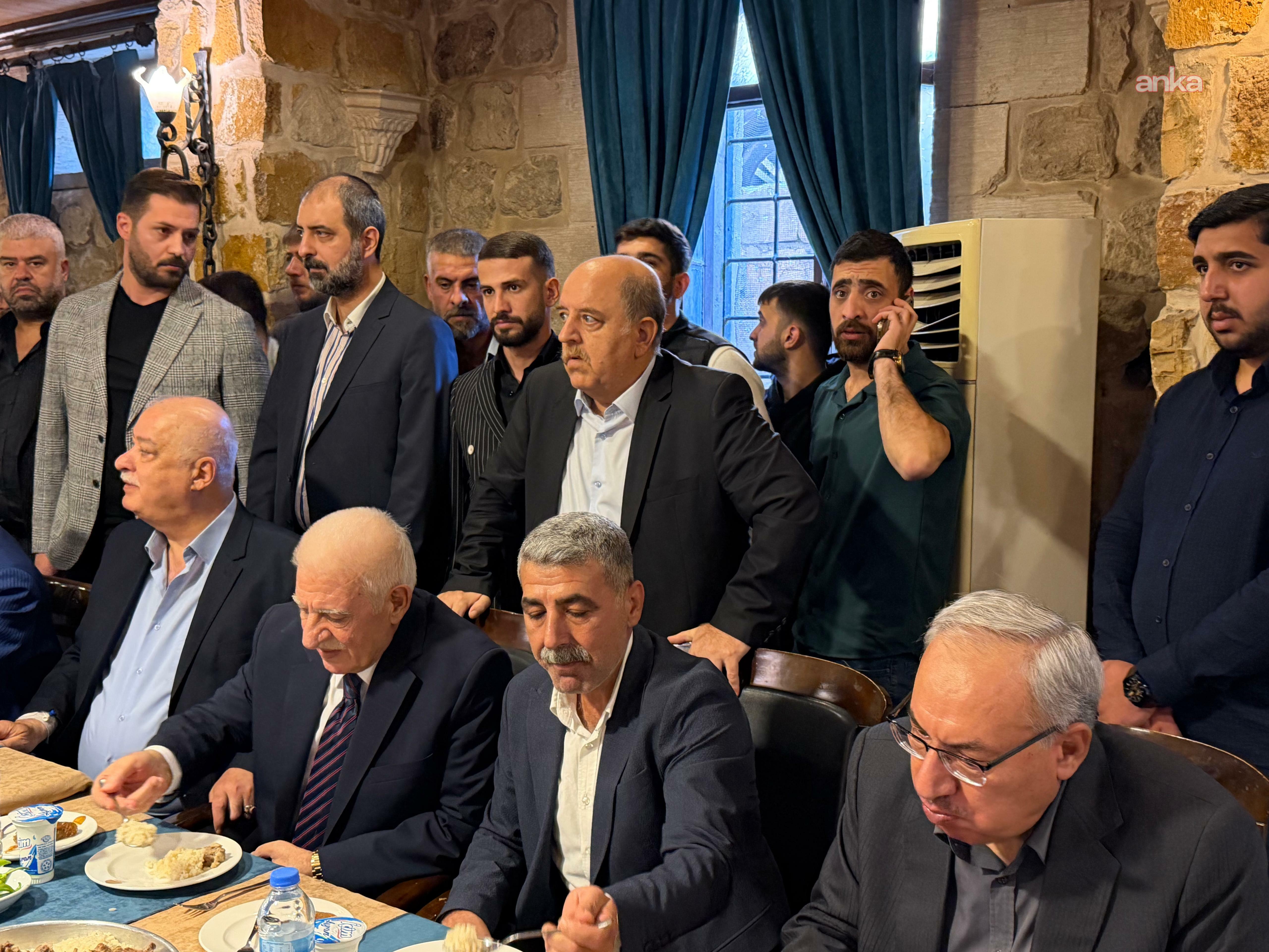 Mardin’de Öncel ve Amak aileleri arasındaki husumet barış yemeğiyle sona erdi