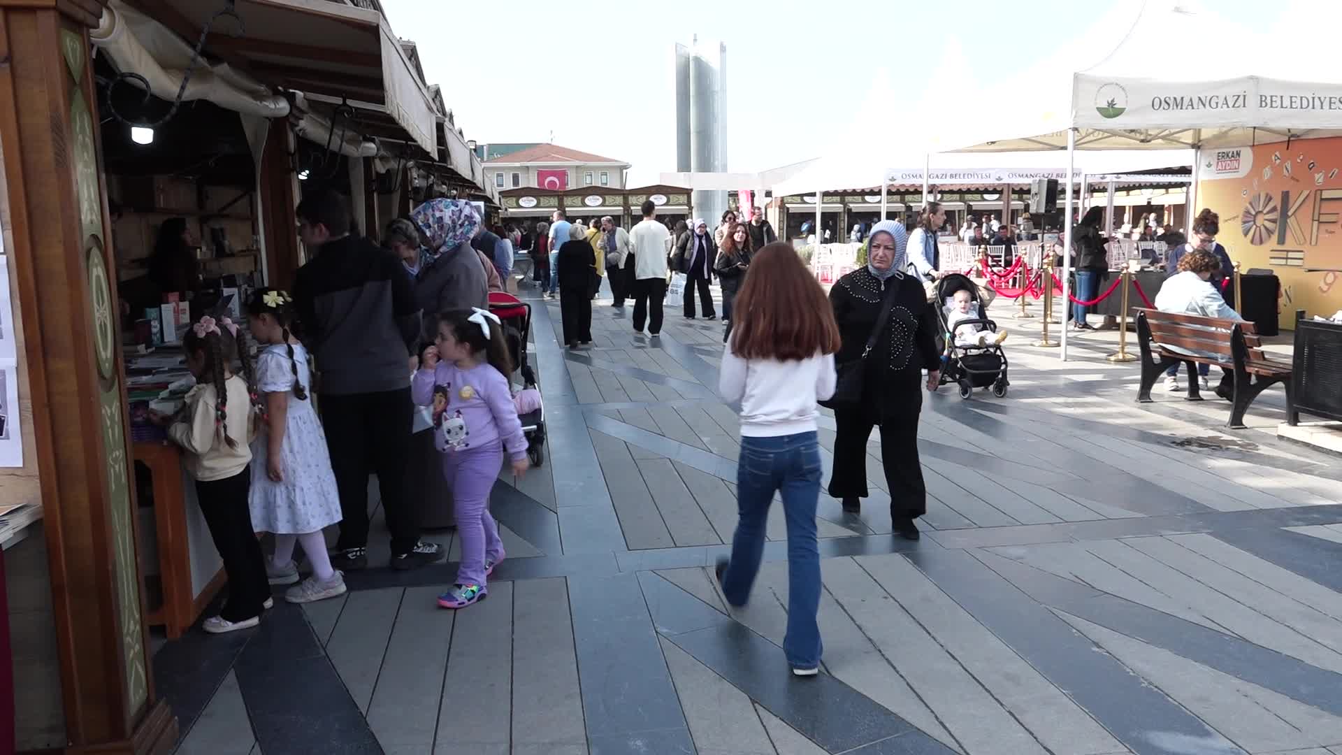 Osmangazi Kitap Fuarı, 8’inci gününde de yoğun ilgi gördü