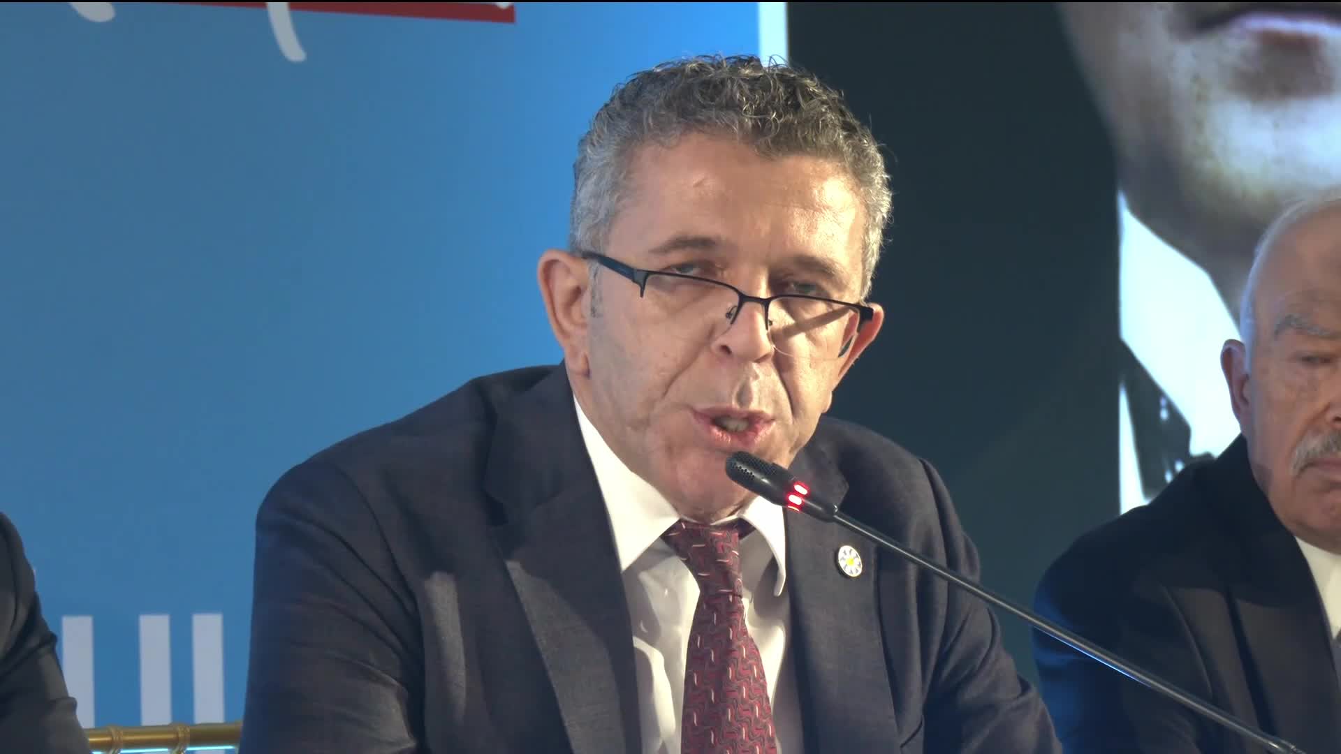 İYİ Parti Aydın 4. Olağan İl Kongresi… Divan Başkanlığına seçilen İYİ Parti Denizli Milletvekili Yasin Öztürk: "Cesaretle, memleket sevdasıyla, millet aşkıyla yola çıktık"