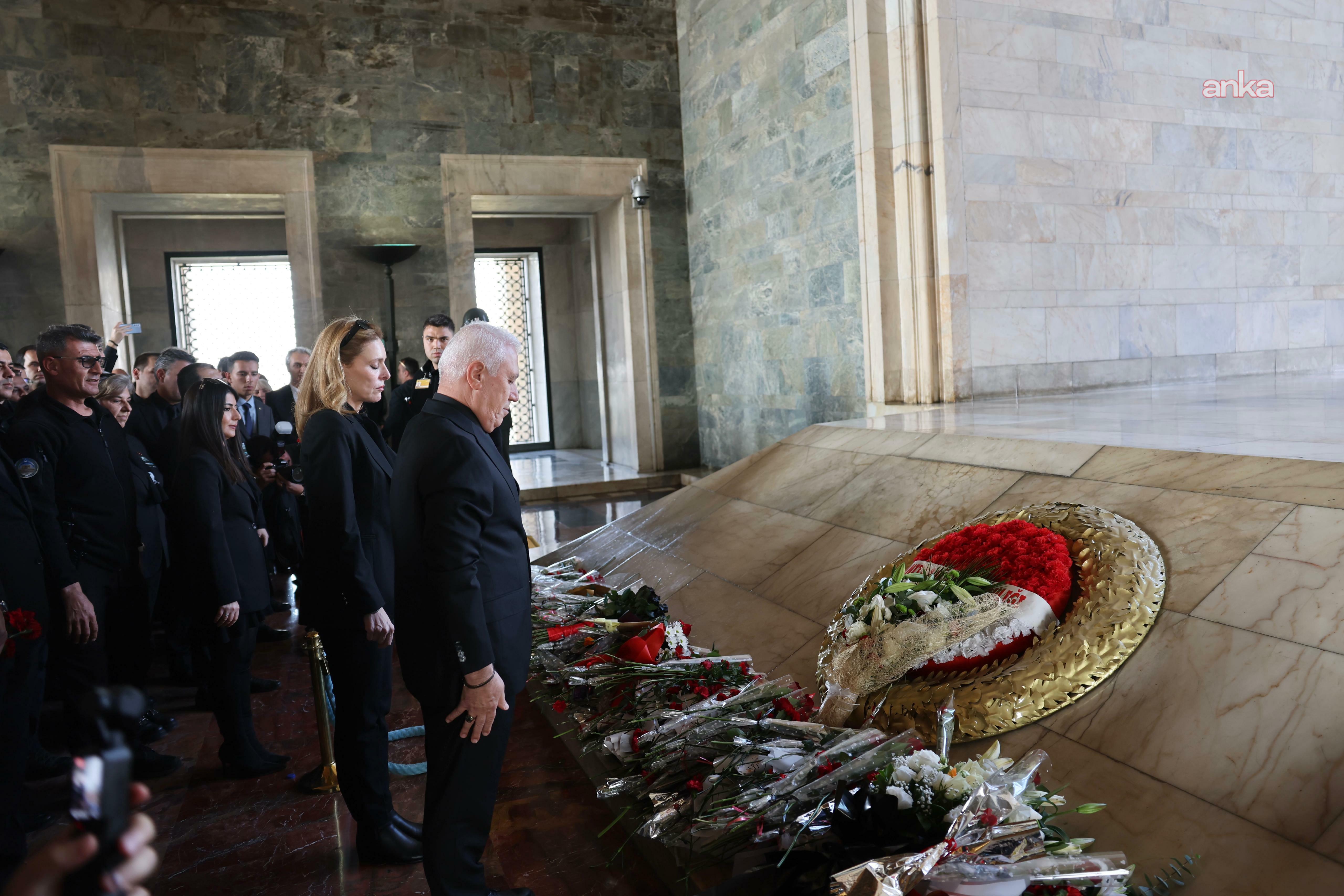 Bursa Büyükşehir Belediyesi heyeti, Ata’nın huzuruna çıktı