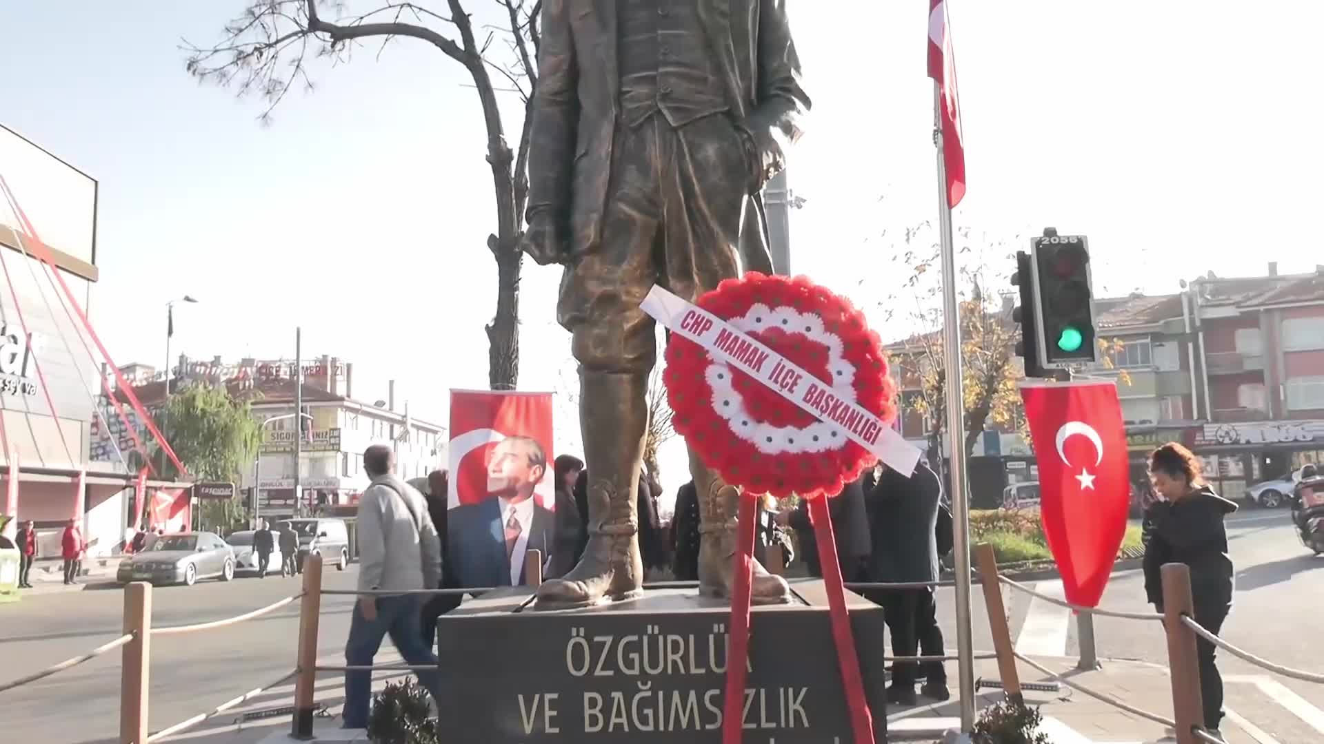 Büyük Önder Atatürk'ü anıyoruz... CHP Genel Başkan Yardımcısı Özçağdaş: "Aziz Atatürk’ün hatırasını bu ülkeden silemeyecekler"