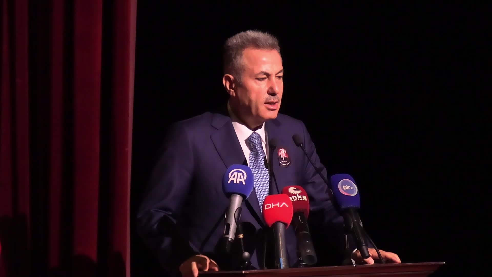 Büyük Önder Atatürk’ü anıyoruz... İzmir Valisi Süleyman Elban: "Atatürk'ü daha çok anlamak mecburiyetindeyiz"