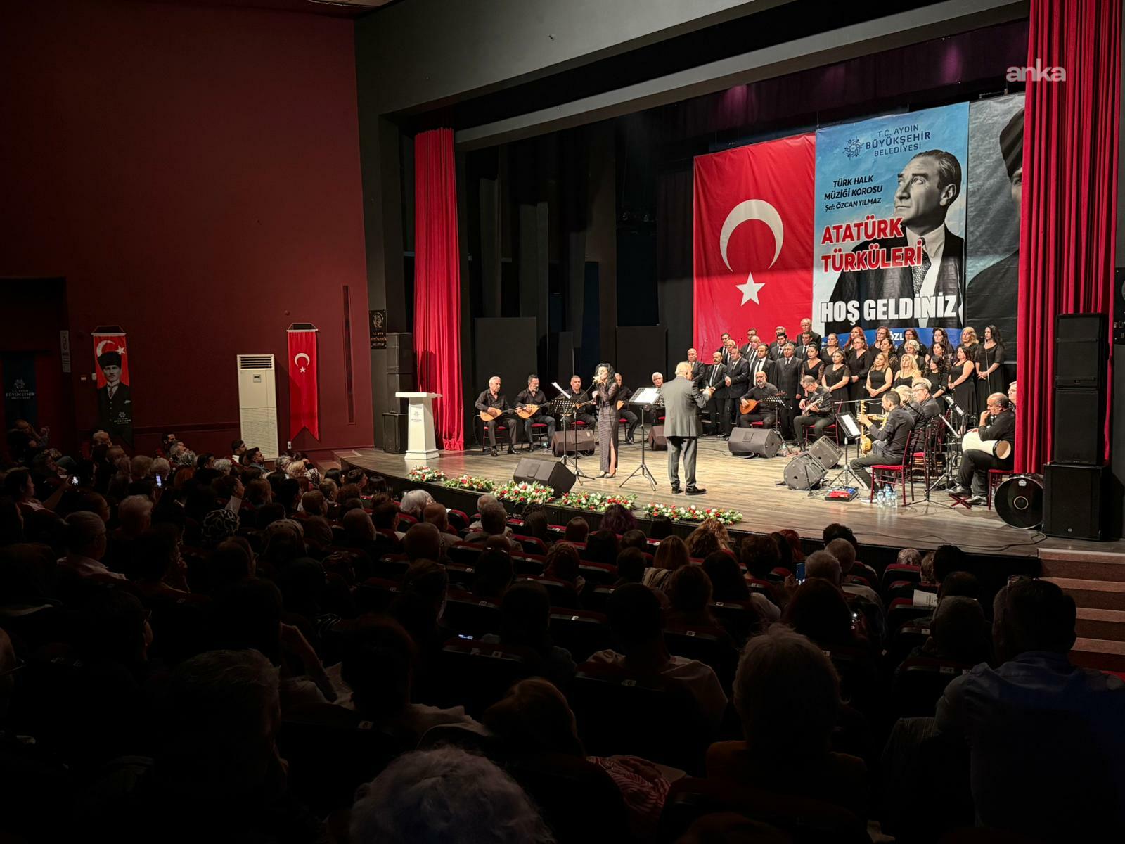 Aydın Büyükşehir Belediyesi, "Atatürk Türküleri" konseri düzenledi