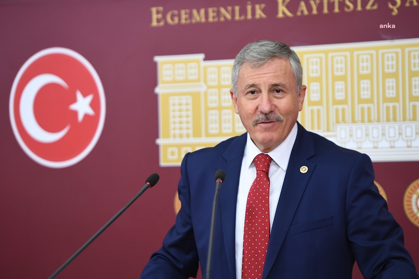Selçuk Özdağ: Türkiye’nin 11 ilinde ev kirası, asgari ücreti geçmiş durumda
