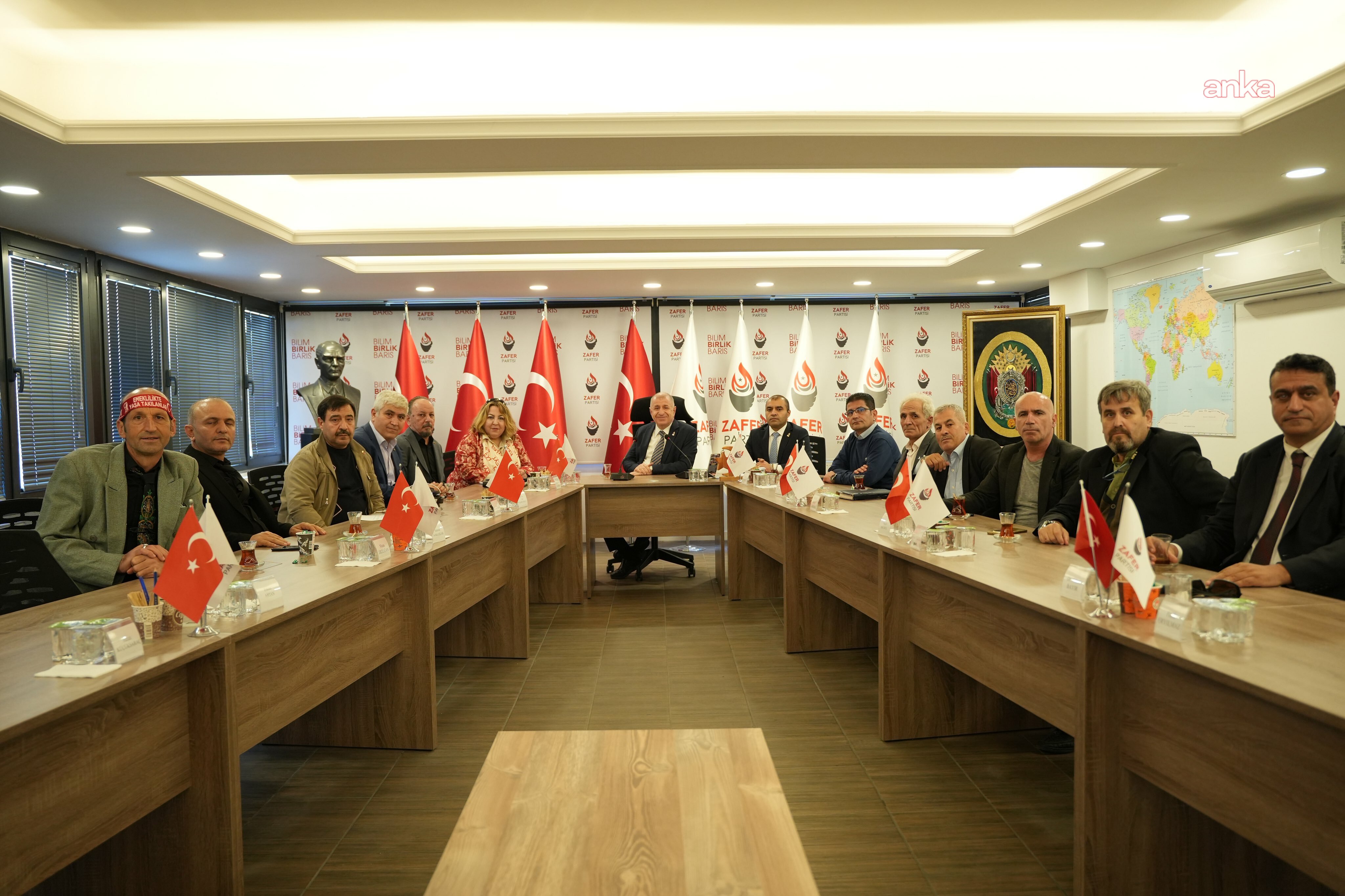 Emekliler Federasyonu'ndan Ümit Özdağ'a ziyaret