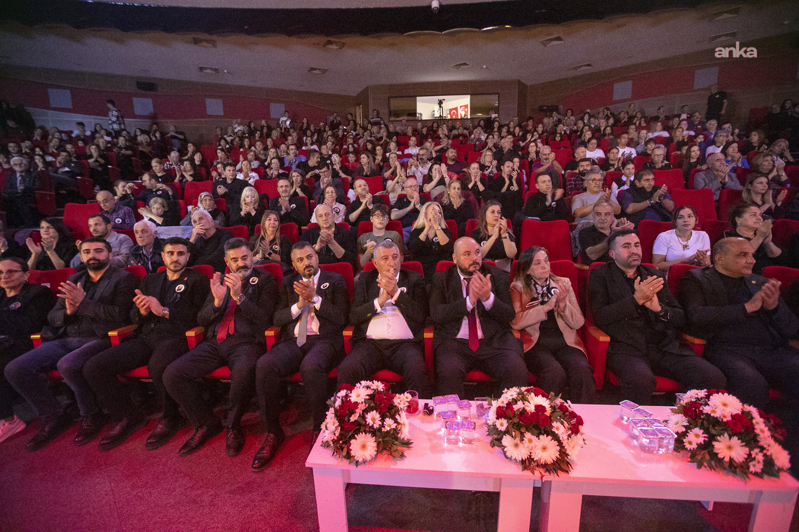 Güzelbahçeli gençler Atatürk’ün sevdiği şarkı ve türküleri seslendirdi