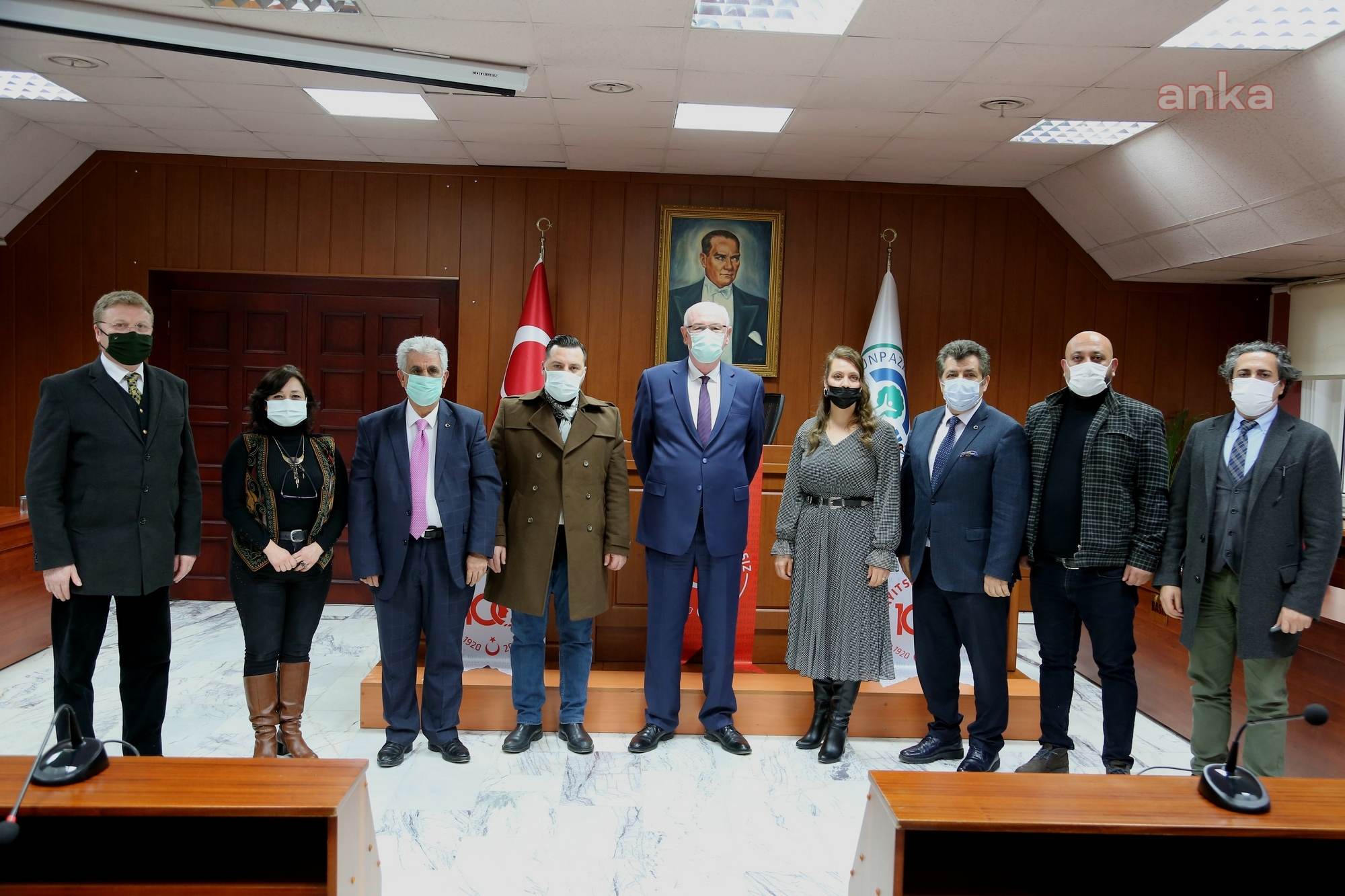 ODUNPAZARI BELEDİYESİ'NDEN İHTİYAÇ SAHİBİ ESNAFA HALK KART