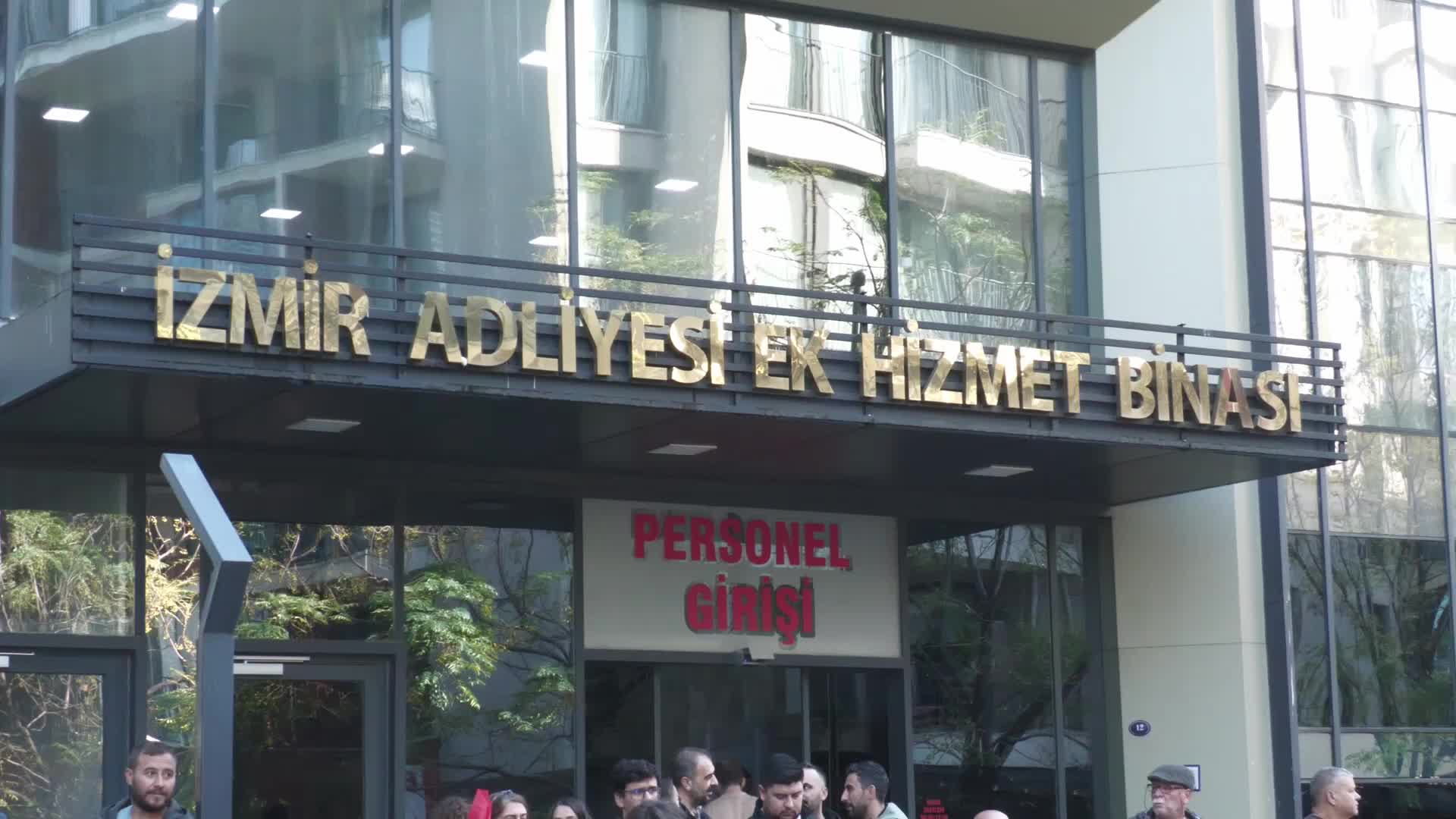 Temel Conta işçileri 337 günlük grevde: Mahkeme karar vermedi