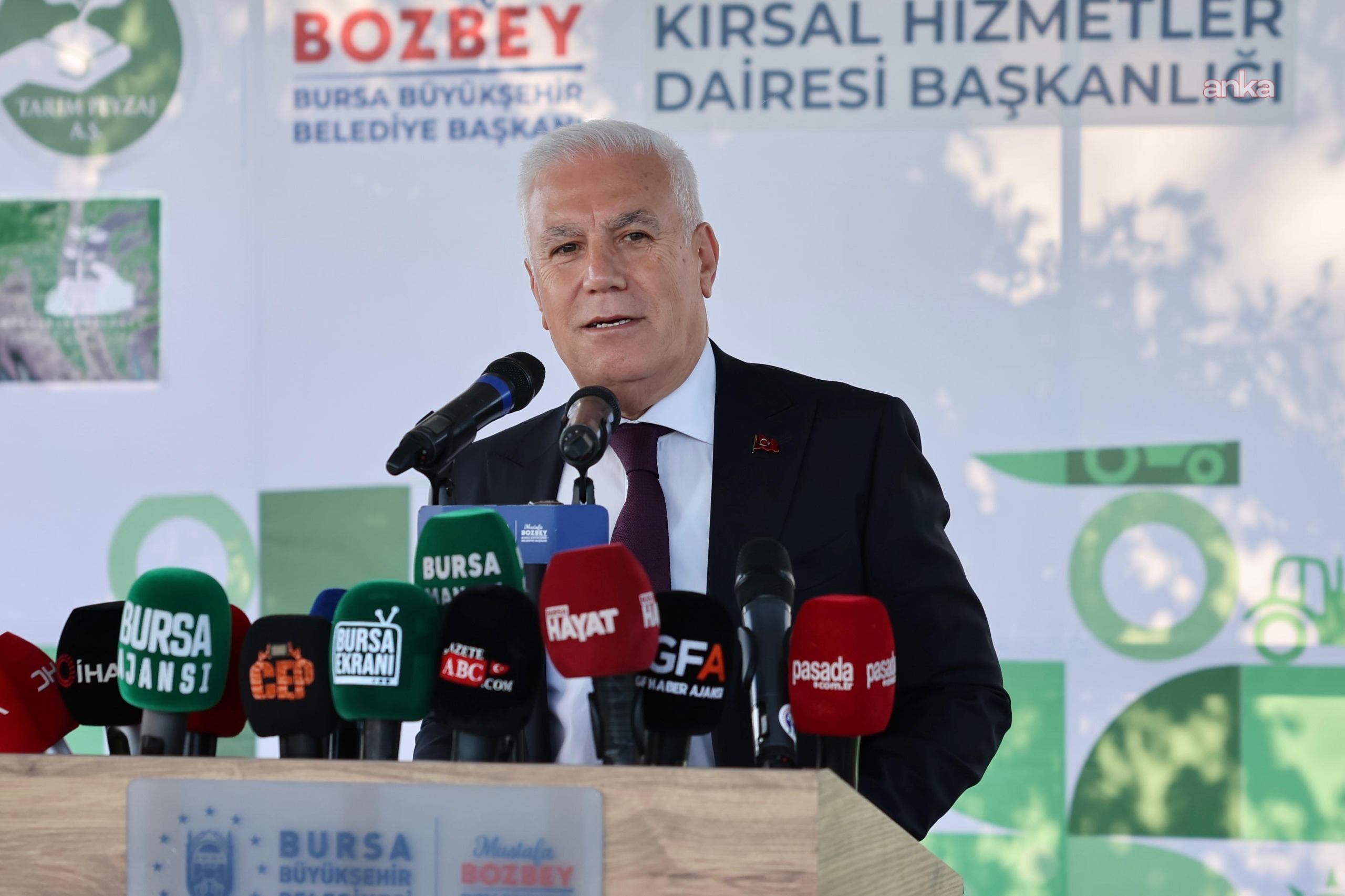 Bursa Büyükşehir Belediyesi'nden Mustafakemalpaşalı üreticilere buğday tohumu desteği