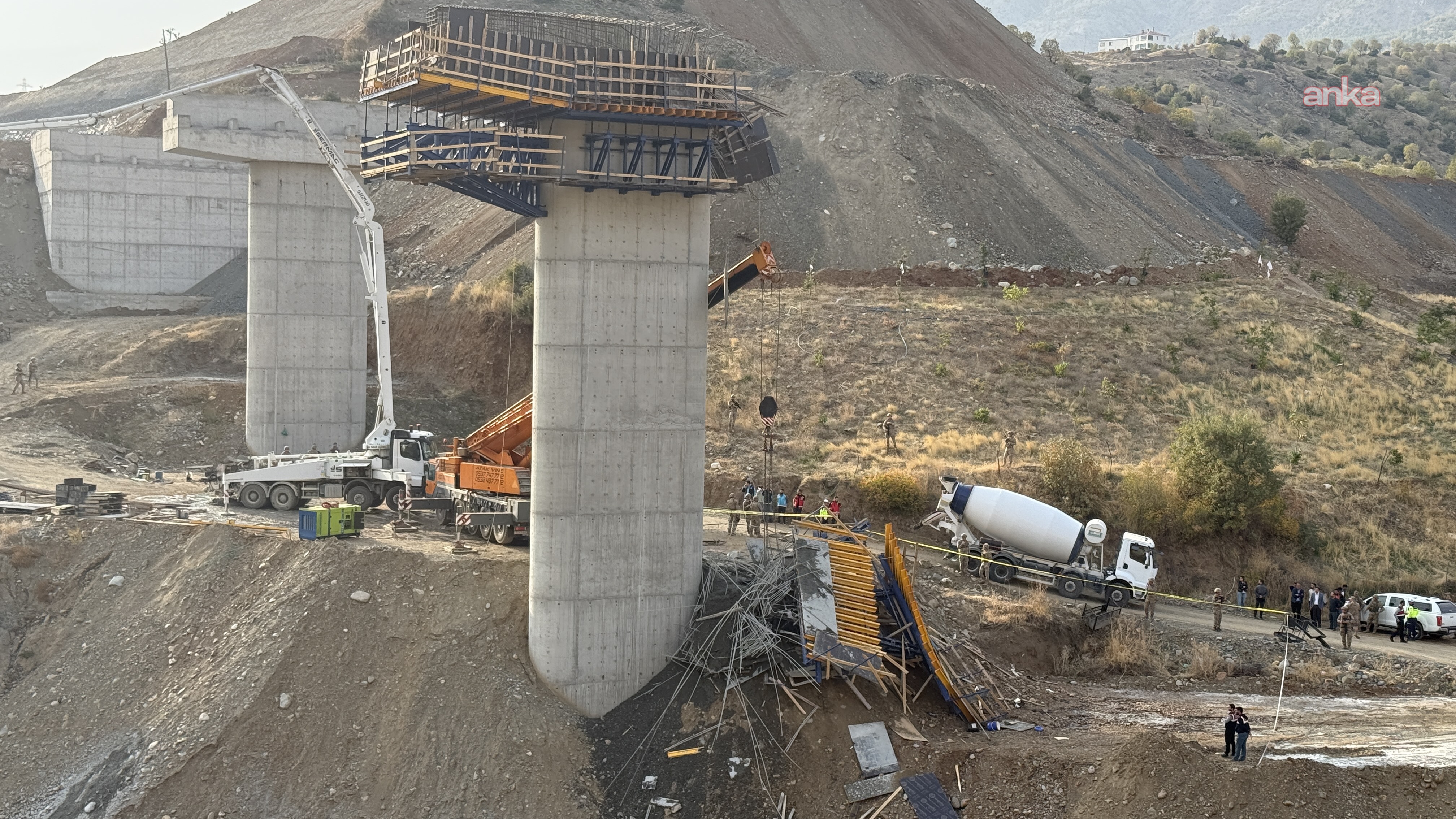 Diyarbakır’da 4 işçinin öldüğü viyadük inşaatındaki çökme ile ilgili 4 kişi gözaltına alındı