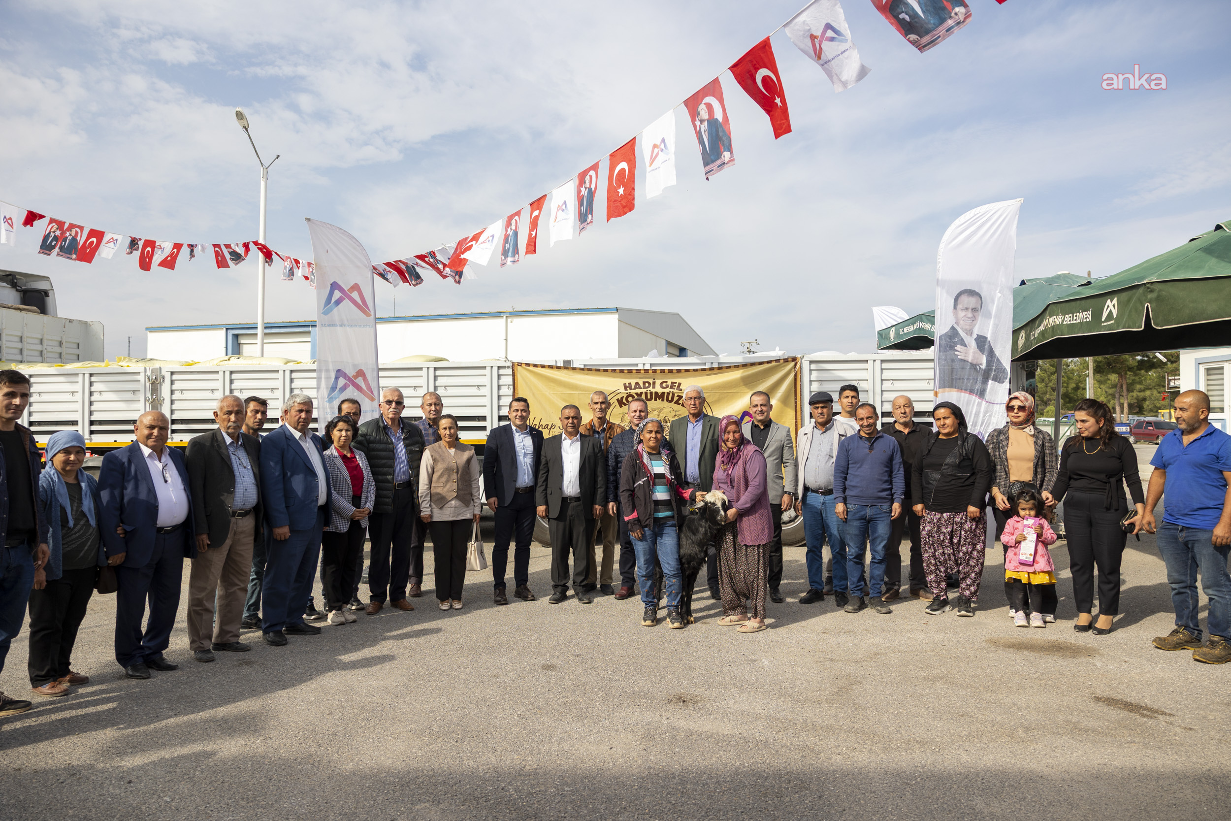 Mersin’de üreticiye küçükbaş hayvan, yem ve güneş paneli desteği