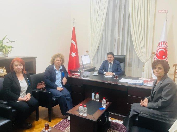 KESK heyeti, TBMM'de Saadet Partisi Grup Başkanvekili Bülent Kaya ile bir araya geldi