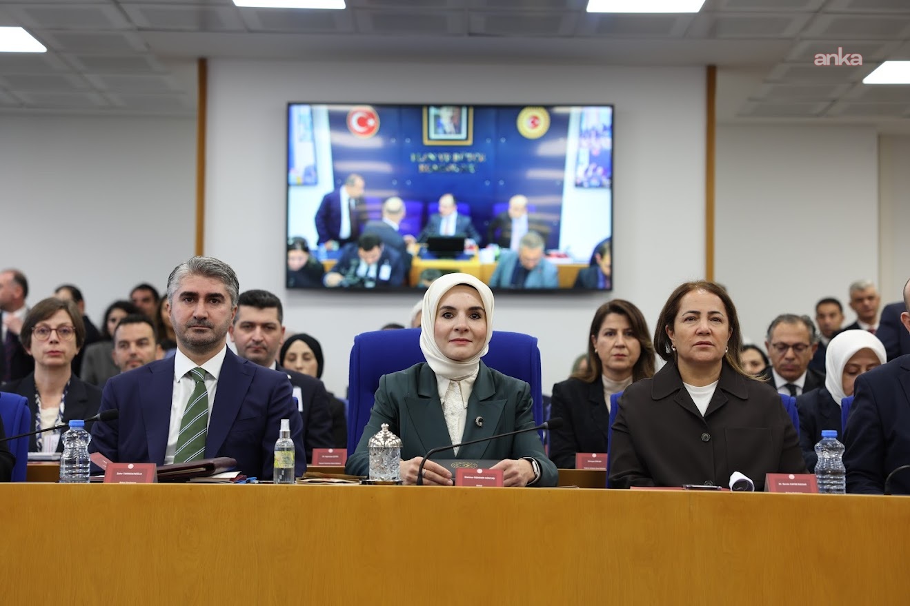 2026 bütçesi Plan ve Bütçe Komisyonu’nda... CHP'li Ocaklı'dan Bakan Göktaş'a "Çocuklarımız iş cinayetinde hayatını kaybediyorken, siz ne yapıyorsunuz"