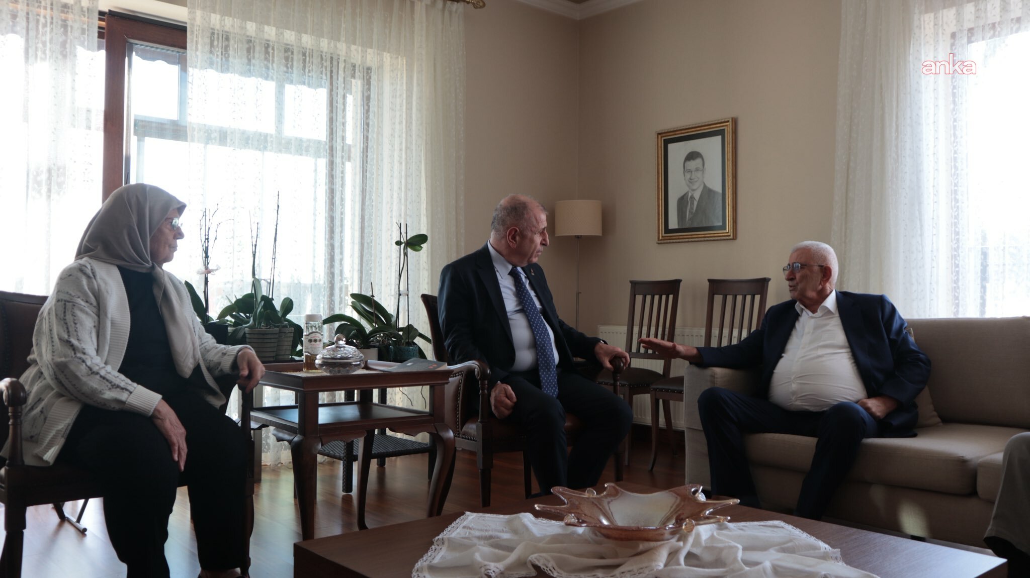 Ümit Özdağ'dan İmamoğlu'nun anne ve babasına ziyaret
