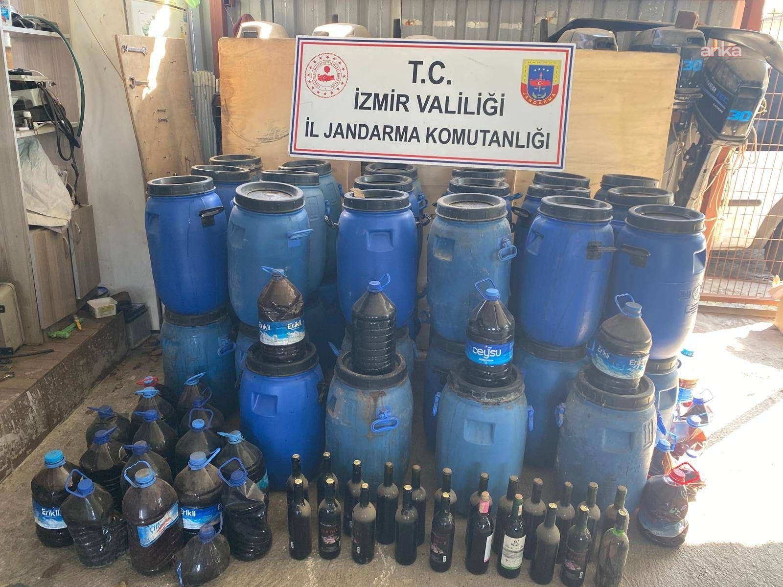 İzmir’in Selçuk ilçesinde kaçak şarap operasyonu, Bin 297 litre bandrolsüz şarap ele geçirildi