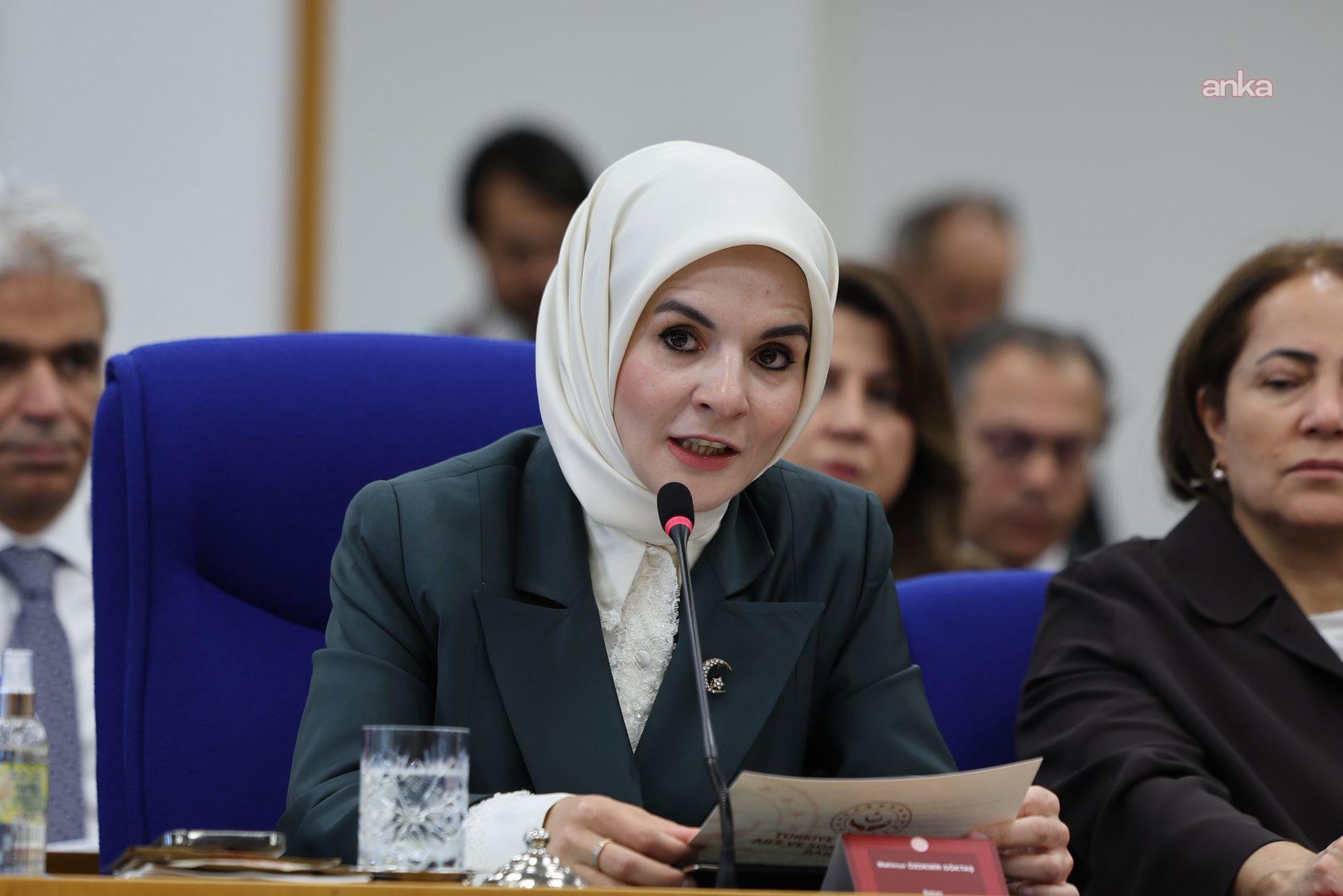 2026 bütçesi Plan ve Bütçe Komisyonu'nda... Bakan Göktaş: Sosyal yardımlarımızın oy karşılığı dağıtıldığı iddiası doğru değil,  hak temelli, şeffaf bir şekilde vatandaşlarımıza ulaşıyoruz