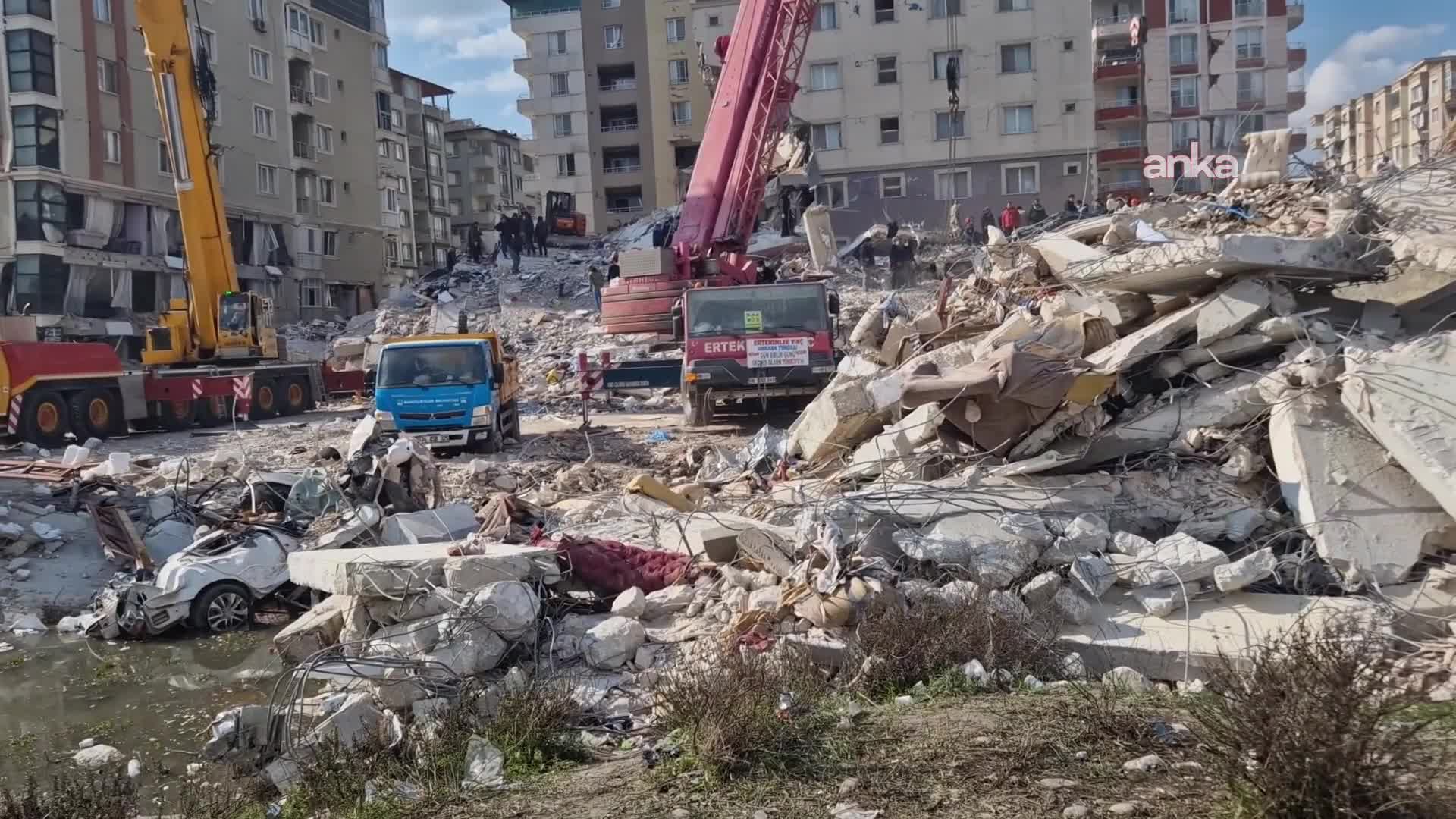 Depremden bin gün sonra: 73 kişiye mezar olan Süleyman Mutlu Apartmanı iddianamesi hazırlandı