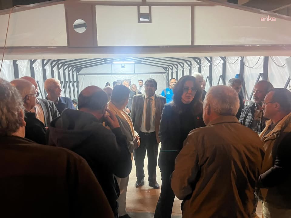 Kayseri CHP yönetiminden şehit ailelerine taziye ziyareti