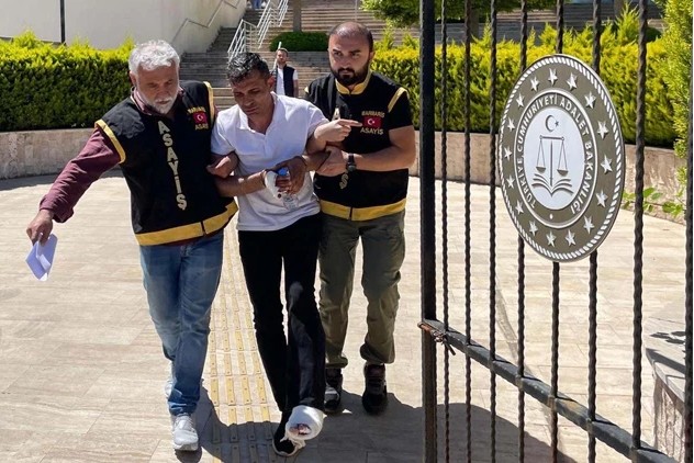 Muğla’daki İlknur Çetin cinayetine ilişkin "ağırlaştırılmış müebbet" hapis istinaf tarafından hukuka uygun bulundu. Çetin ailesinin avukatları kararı yine de temyiz edecek