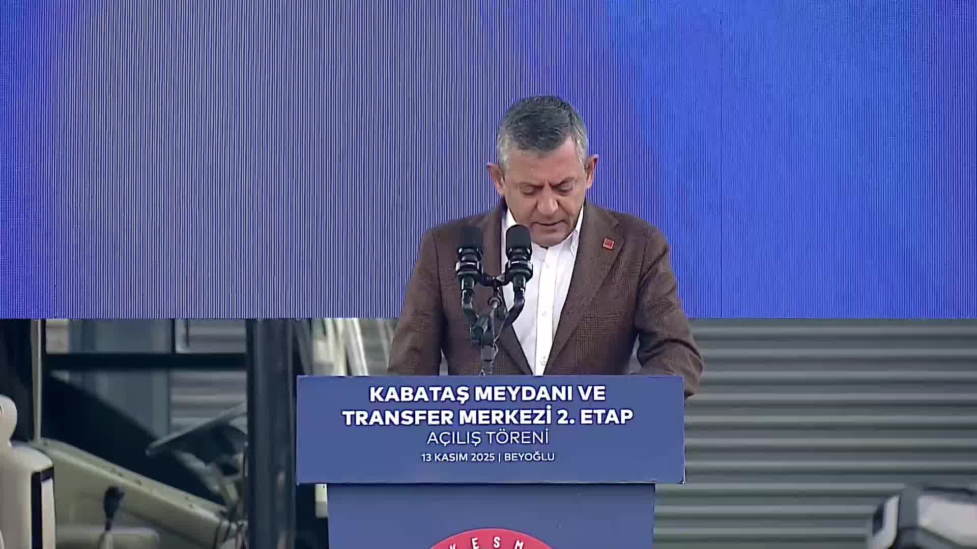 Özgür Özel’den gizli tanık açıklaması: “Ekrem Başkan alındığında Meşe yoktu. Meşe’nin ifadeleri İlke’ye şarj etmişler. Suçüstü yakalanmışlar”