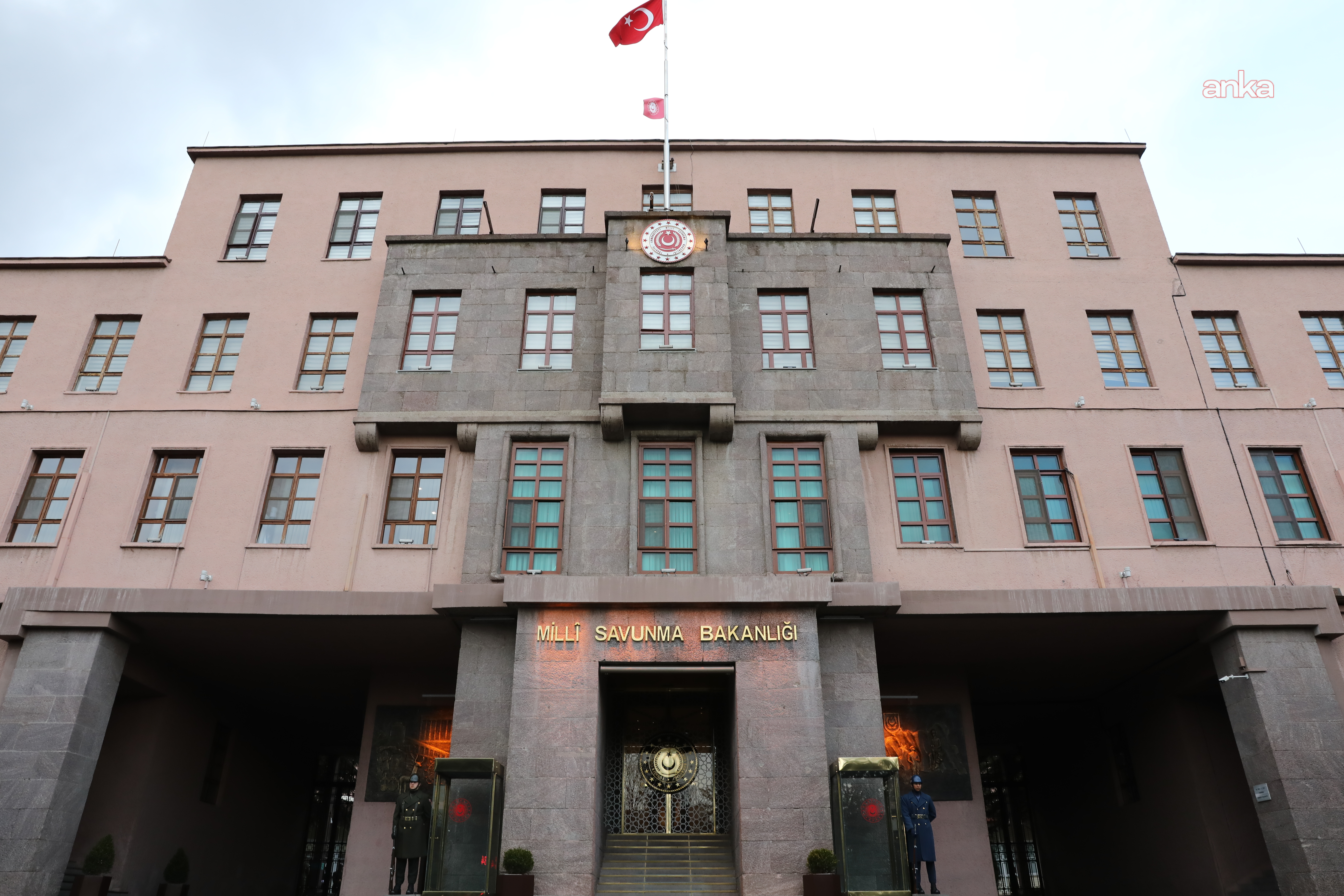 Gürcistan'da düşen uçakta şehit olan 20 askerin naaşları Türkiye'ye getiriliyor