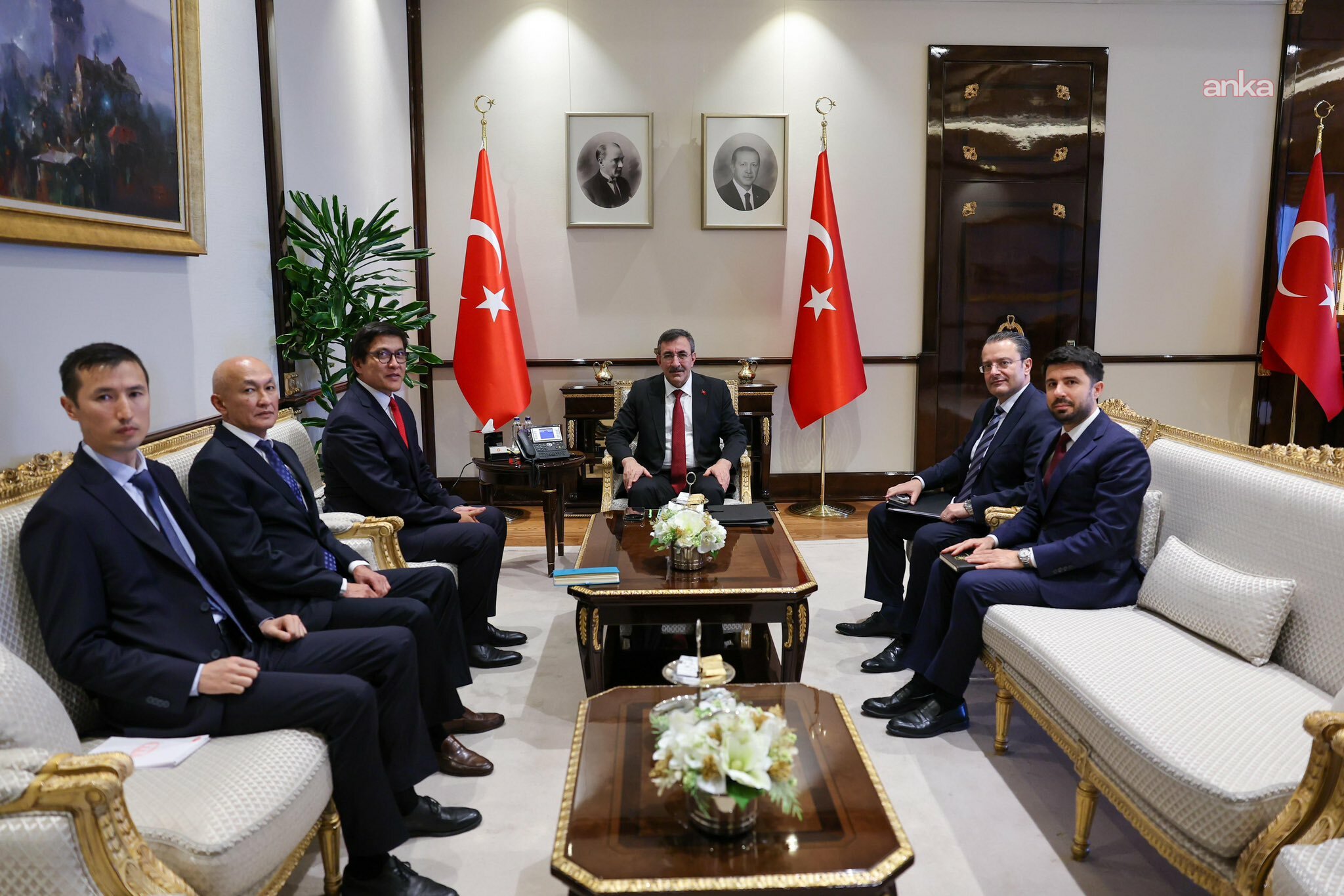 Cumhurbaşkanı Yardımcısı Yılmaz, Kırgızistan Bakanlar Kurulu Başkan Yardımcısı Baysalov görüştü