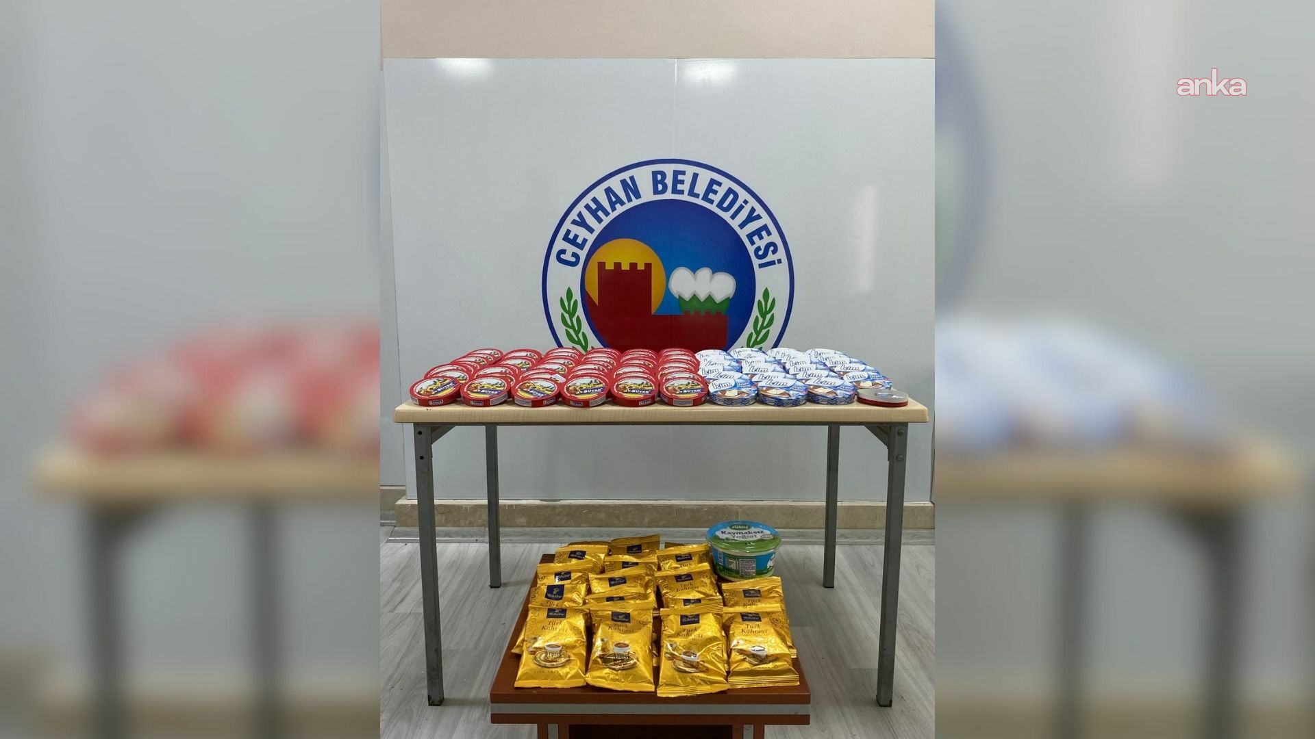 Ceyhan Belediyesi ekipleri, gelen şikayet üzerine marketi denetledi: Markete ceza kesildi