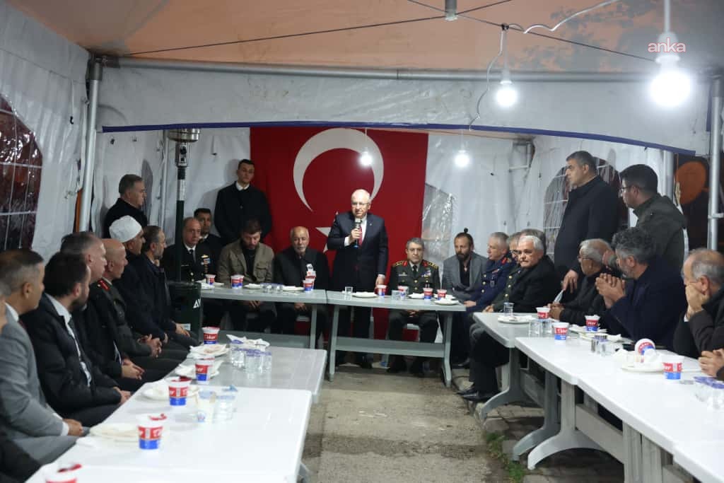 Millî Savunma Bakanı Yaşar Güler şehit Uzman Çavuş Cem Dolapcı’nın ailelerini ziyaret etti