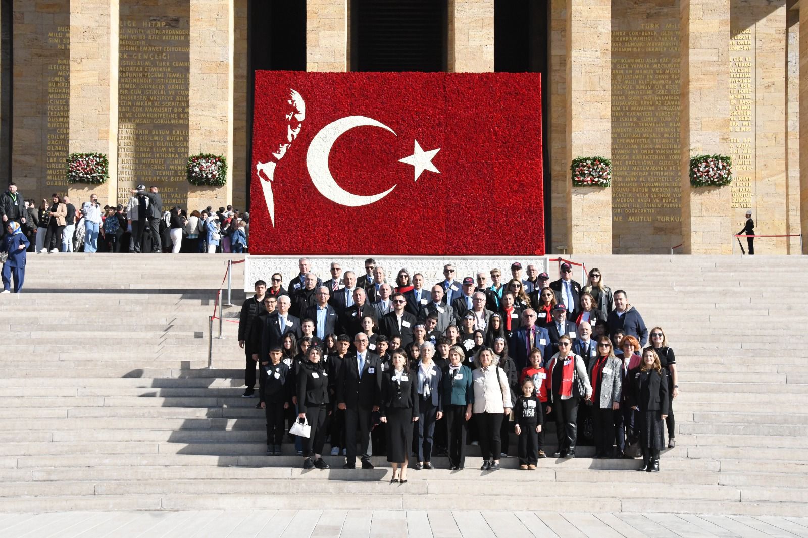 Şehit Üsteğmen Hakan Özkaner Ortaokulu öğrencileri 10 Kasım’da Anıtkabir’i ziyaret etti