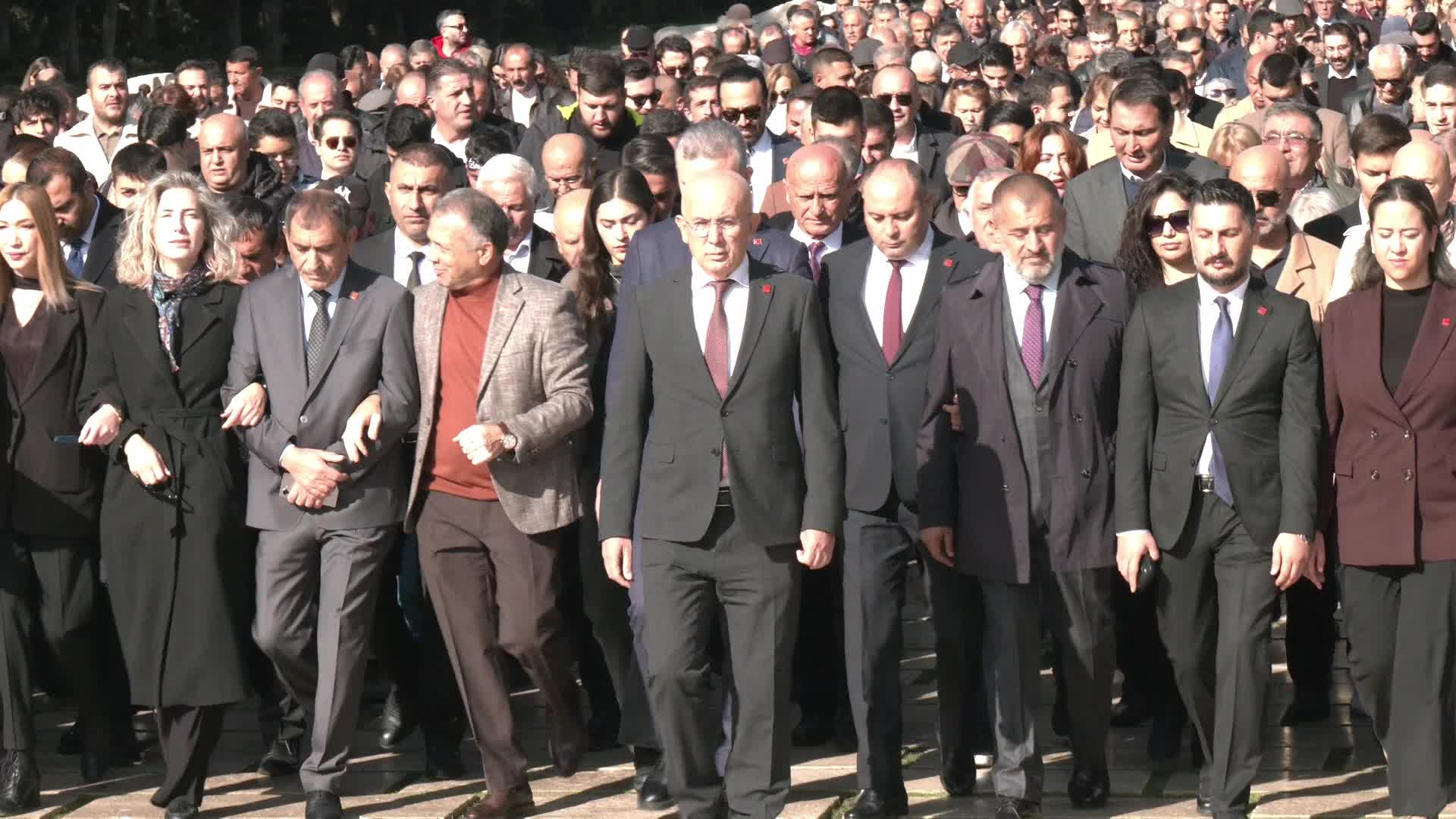 CHP Ankara İl Başkanlığı, Anıtkabir’i ziyaret etti