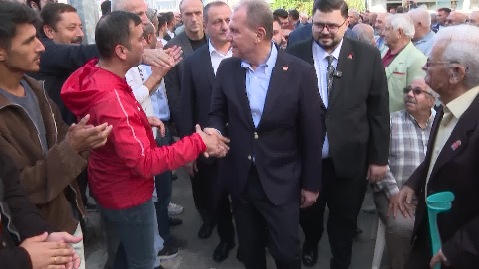 Mersin Büyükşehir Belediye Başkanı Seçer'den Toroslar ve Mezitli ilçe örgütlerine tebrik ziyareti