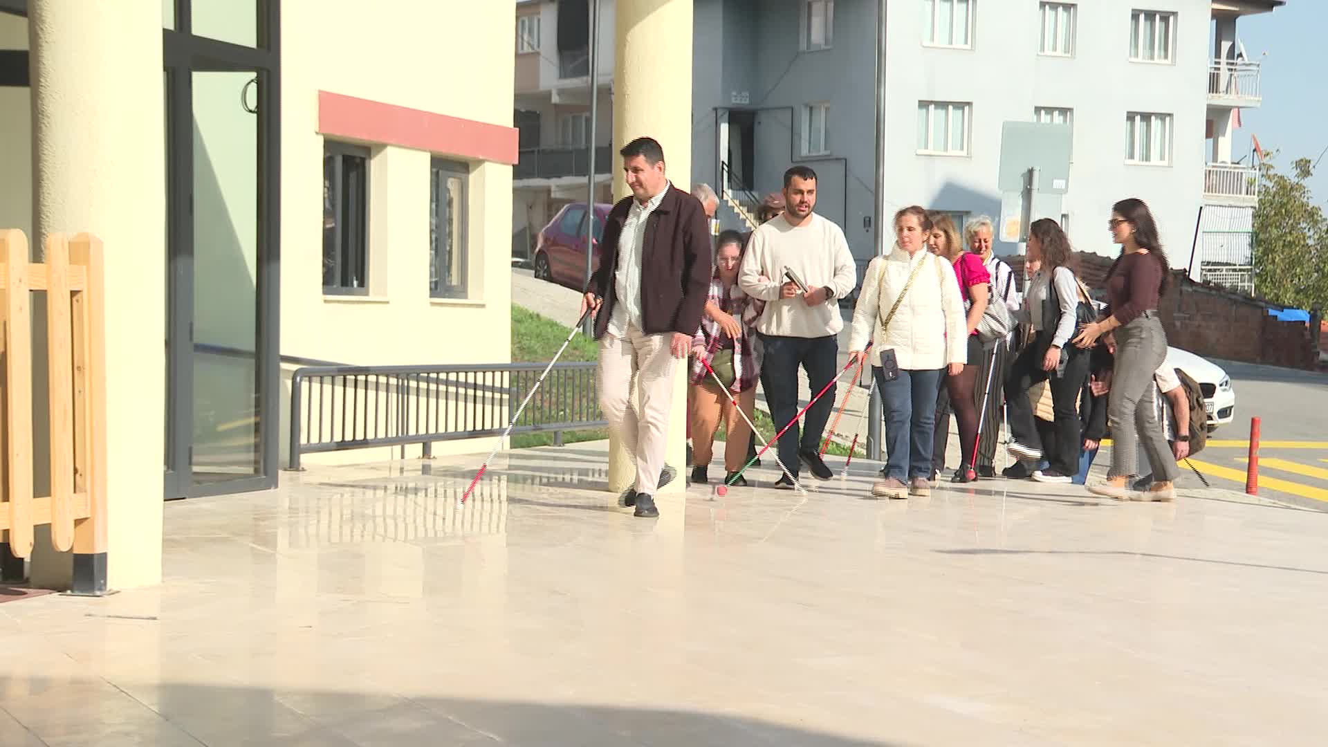 İzmir’de görme engelliler için danslı terapi