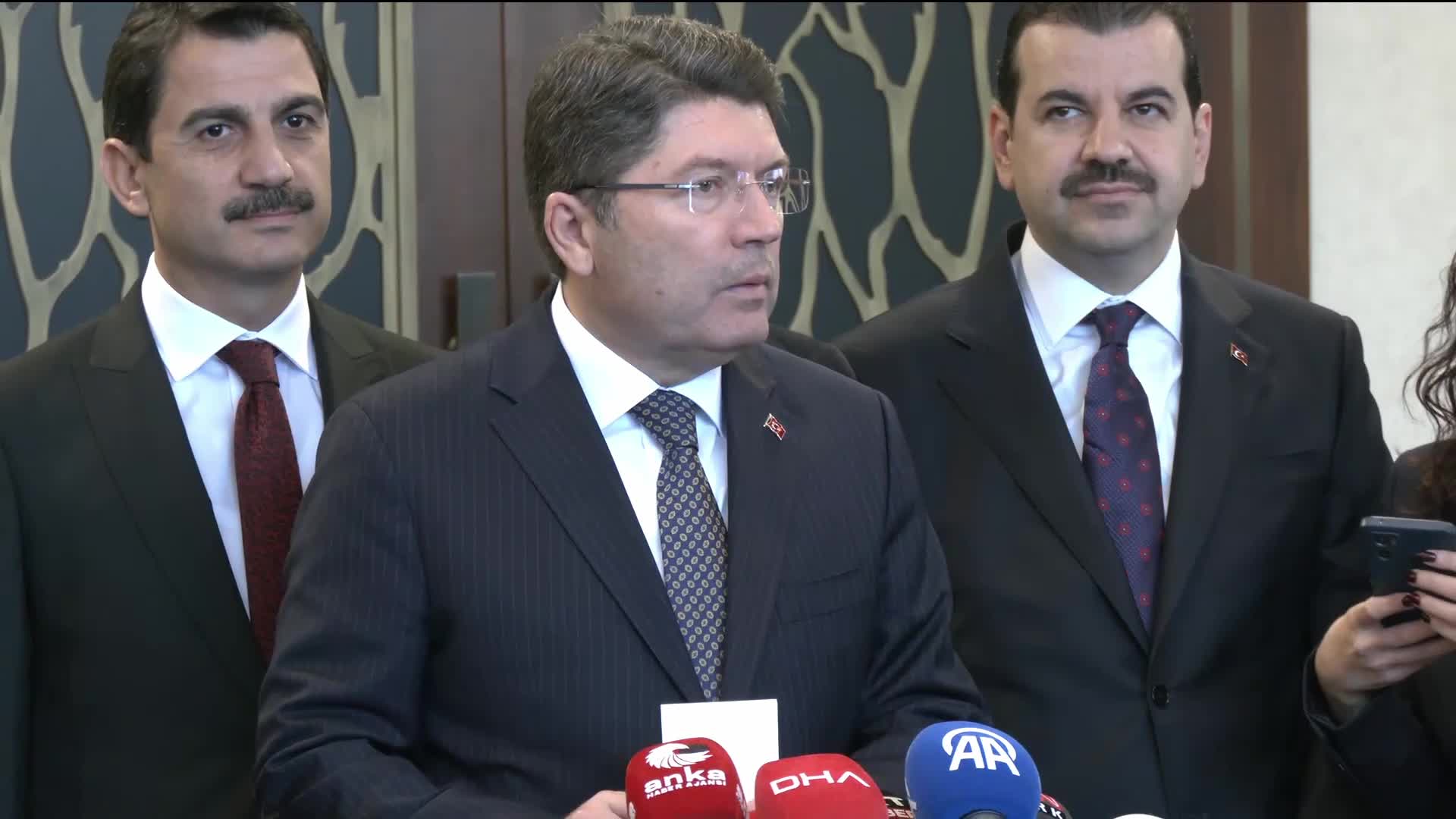Adalet Bakanı Yılmaz Tunç, Bahçeli’nin "İmralı" açıklaması ile ilgili konuştu: “Komisyonun vereceği karar doğrultusunda gerçekleşecektir, bu takdir komisyona aittir"