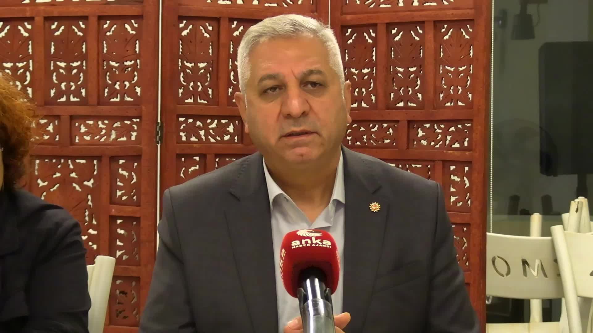 Emek Partisi Genel Başkanı Aslan: "Seçme ve seçilme hakkı diye bir şeyin kalmadığı bir dönemden geçiyoruz"