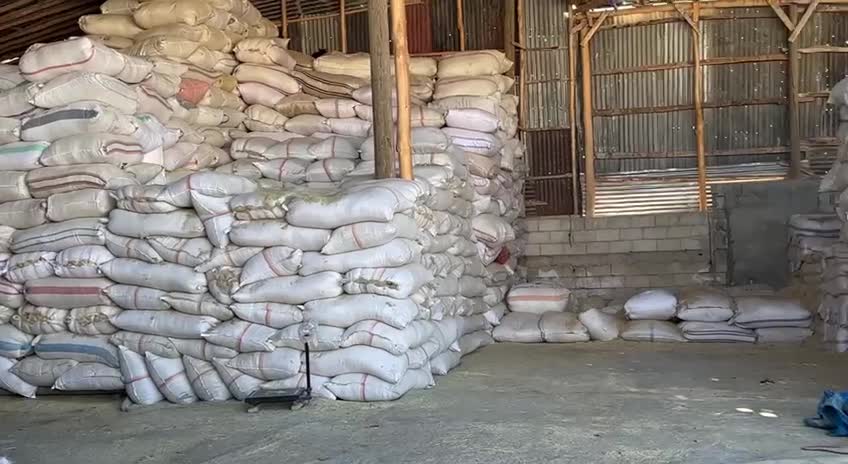 Van’da "cep yakan" saman fiyatlarından satıcılar da memnun değil
